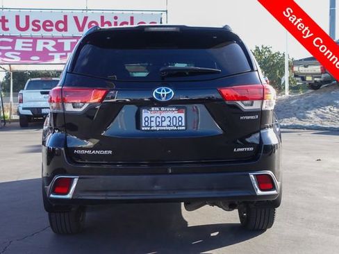 Used 2018 Toyota Highlander Limited Platinum image 9