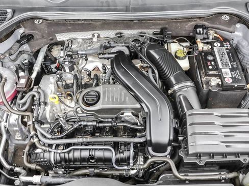 Certified 2023 Volkswagen Taos SEL AWD/4WD image 44