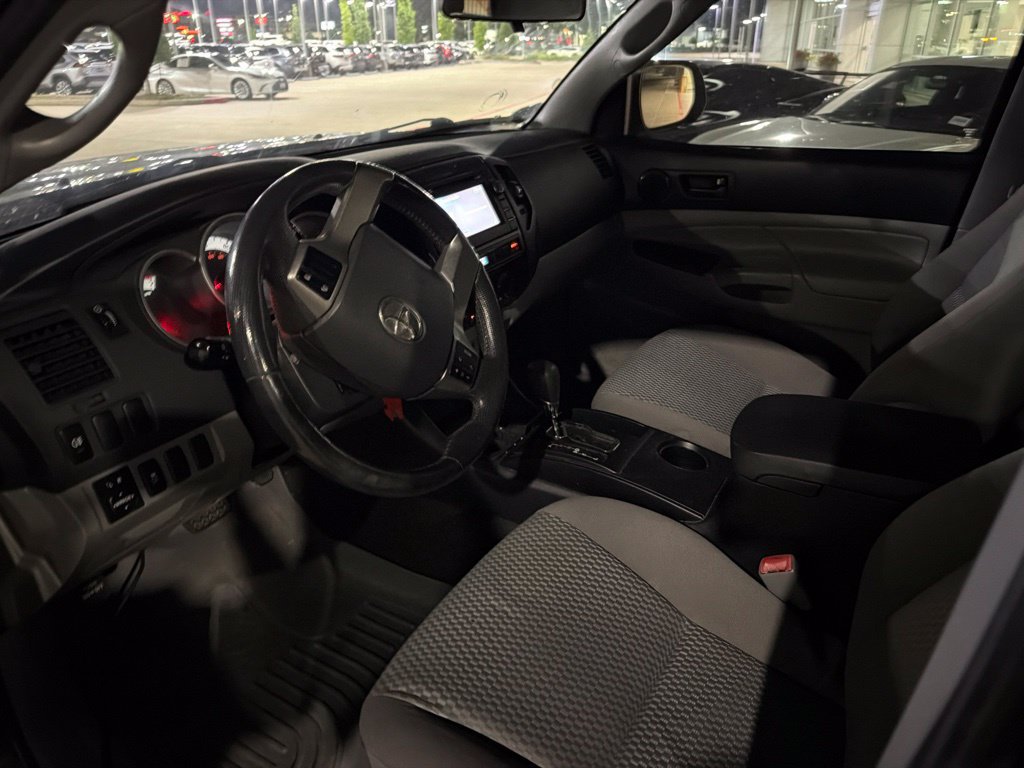 Used 2013 Toyota Tacoma PreRunner w/ Convenience Pkg RWD image 2