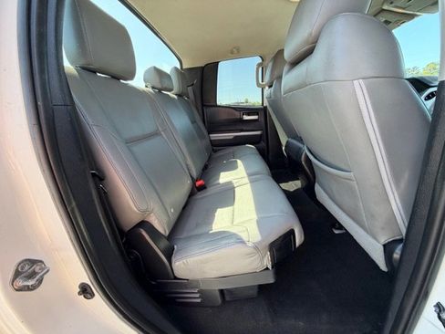 Used 2015 Toyota Tundra SR5 w/ SR5 Upgrade Package image 9