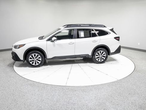 Used 2022 Subaru Outback Premium AWD/4WD image 33