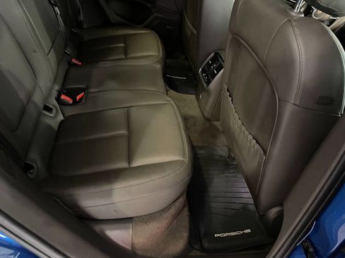 Used 2017 Porsche Macan image 27