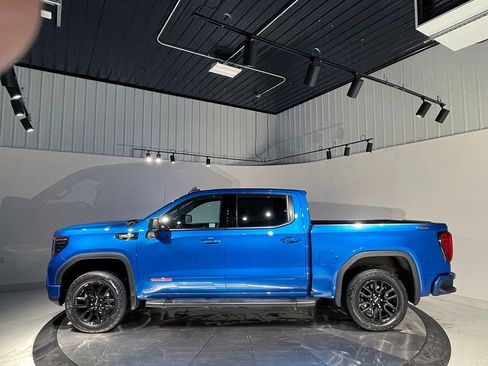 Used 2023 GMC Sierra 1500 Elevation w/ X31 Off-Road Package image 18