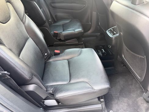 Used 2020 Volvo XC90 T6 Momentum w/ Protection Package Premier image 20