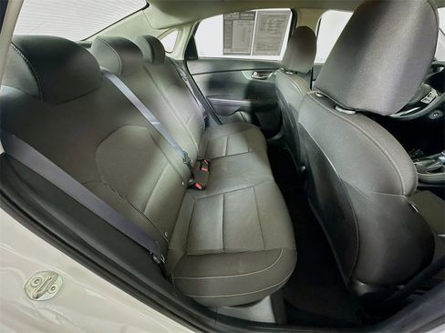 Used 2020 Kia Forte LXS image 8