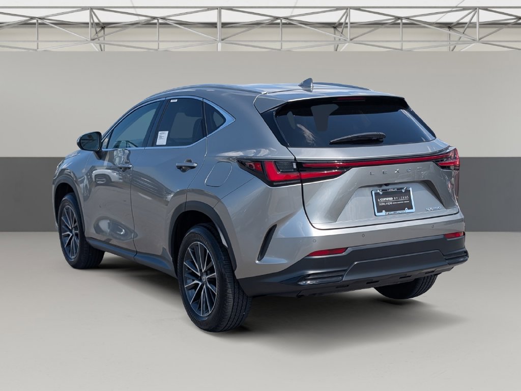 Used 2025 Lexus NX 250 FWD w/ Accessory Package (Z1) image 7