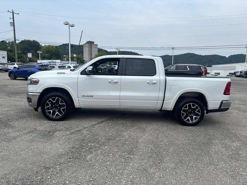 Used 2026 RAM 1500 Laramie AWD/4WD image 2