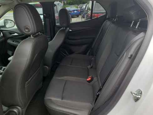 Used 2025 Buick Encore GX Preferred FWD image 10