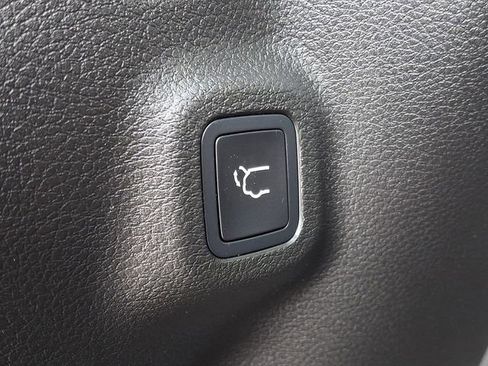 Used 2024 Jeep Compass Trailhawk w/ Trailhawk Elite Group AWD/4WD image 29