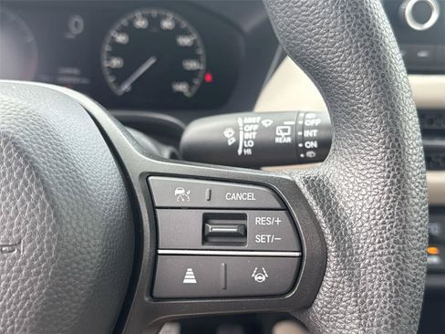 Used 2024 Honda HR-V LX image 20
