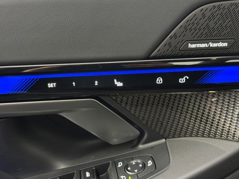 Used 2024 BMW i5 eDrive40i w/ M Sport Package image 18