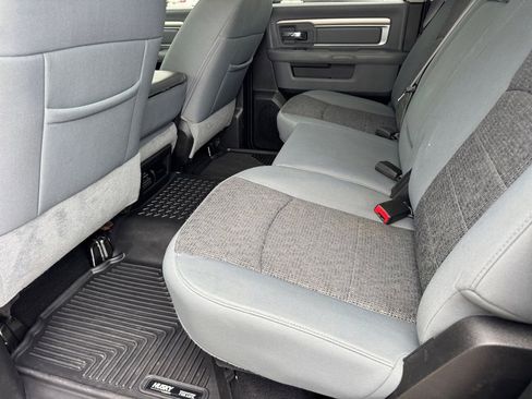 Used 2019 RAM 1500 Big Horn AWD/4WD image 11