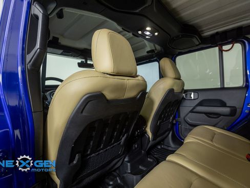 Used 2019 Jeep Wrangler Unlimited Rubicon AWD/4WD image 23