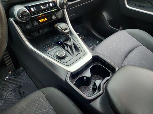 Used 2019 Toyota RAV4 XLE w/ Convenience Package AWD/4WD image 22