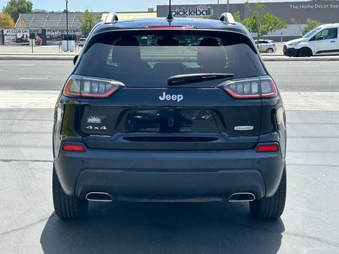Used 2019 Jeep Cherokee Latitude Plus w/ Comfort/Convenience Group AWD/4WD image 5