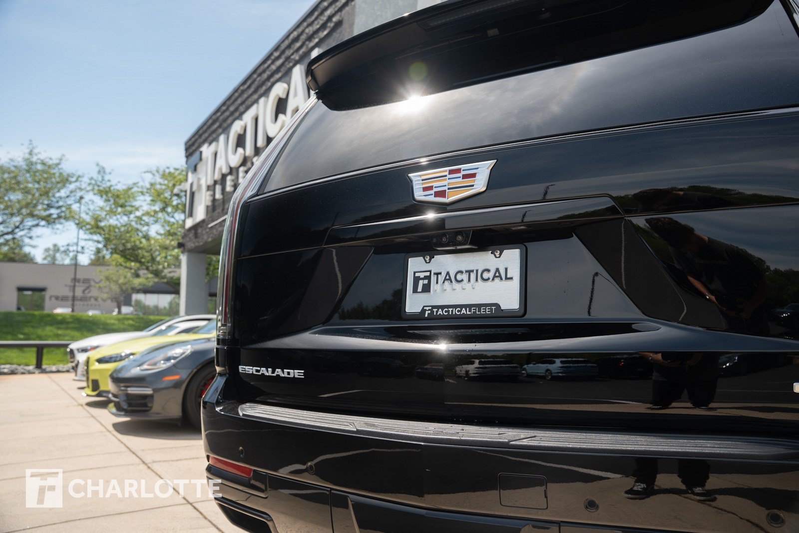 Used 2025 Cadillac Escalade Sport Platinum w/ LPO, Floor Liner Package AWD/4WD image 13