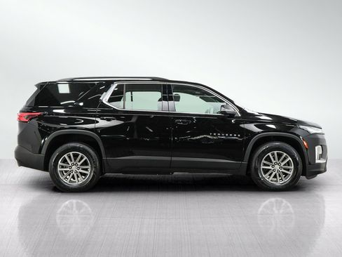 Used 2023 Chevrolet Traverse LT AWD/4WD image 6