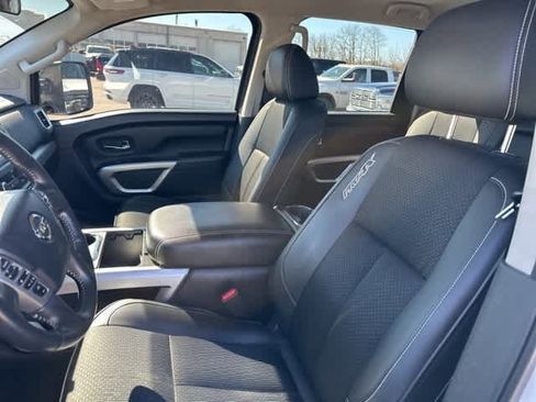 Used 2018 Nissan Titan PRO-4X w/ Pro-4x Utility Package image 4
