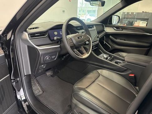 New 2026 Jeep Grand Cherokee L Limited AWD/4WD image 24