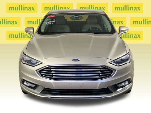 Certified 2017 Ford Fusion SE w/ Fusion SE Technology Package image 15