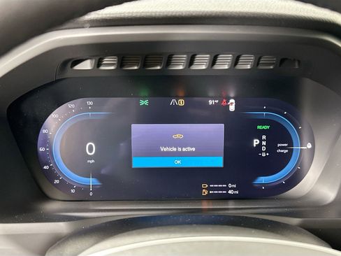 New 2025 Volvo XC90 T8 Plus w/ Protection Package Premier image 8