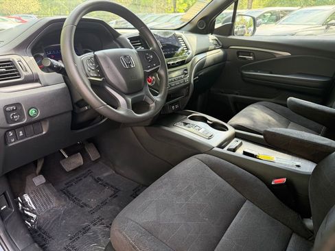 Used 2022 Honda Pilot Sport image 21