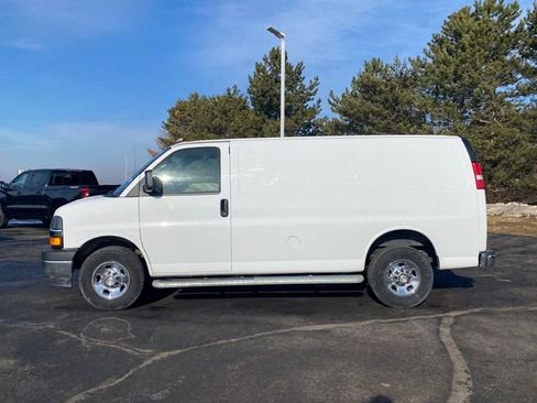 Used 2024 Chevrolet Express 2500 image 2
