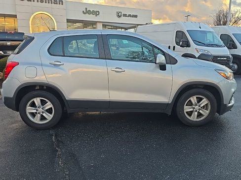 Used 2020 Chevrolet Trax LS image 6