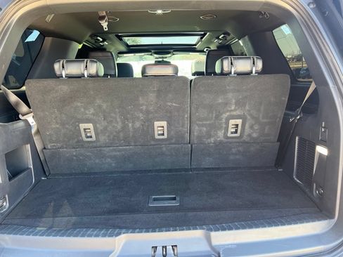 Used 2024 Ford Expedition Limited AWD/4WD image 15