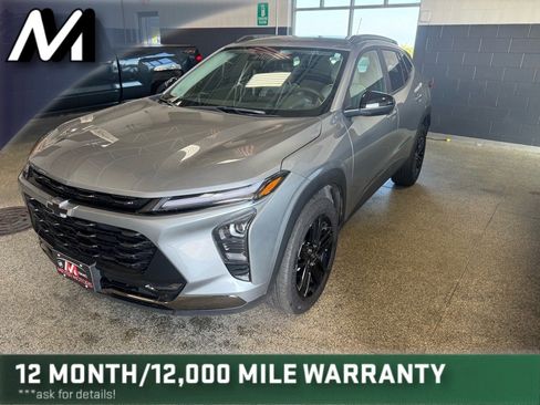 Used 2025 Chevrolet Trax ACTIV w/ Driver Confidence Package image 1