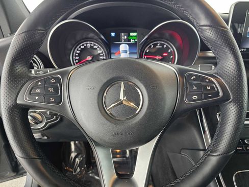 Used 2019 Mercedes-Benz GLC 350e 4MATIC image 23