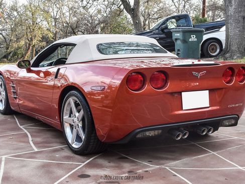 Used 2006 Chevrolet Corvette Convertible w/ Preferred Equipment Group RWD image 21