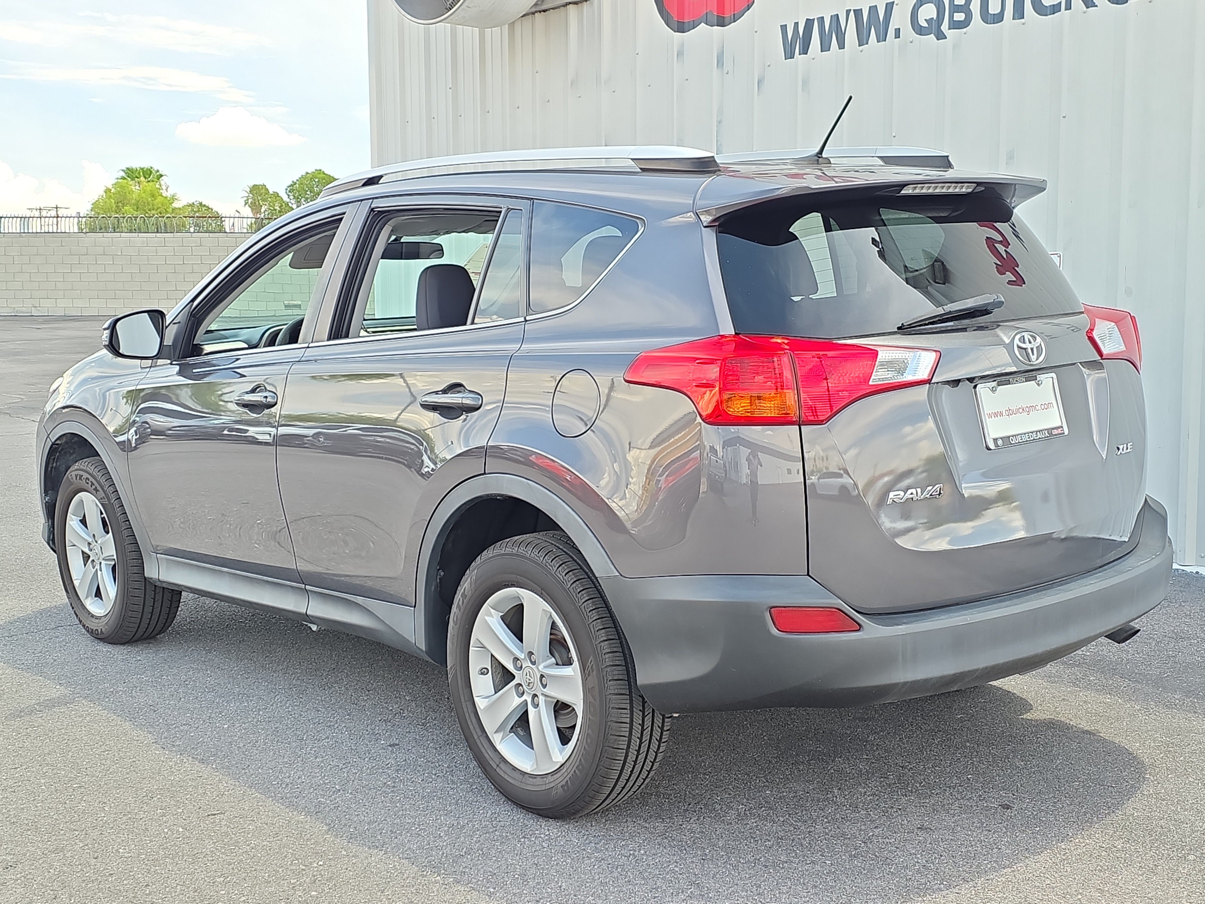 Used 2014 Toyota RAV4 XLE FWD image 5