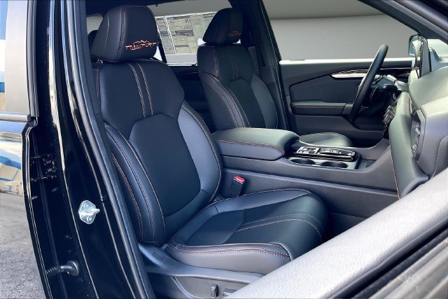 New 2026 Honda Pilot TrailSport image 11