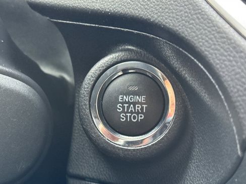 Used 2023 Subaru Forester Premium image 25