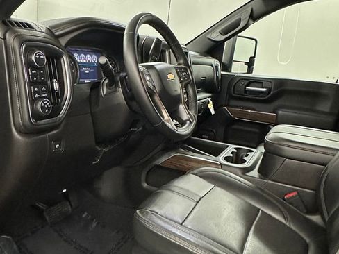 Used 2023 Chevrolet Silverado 2500 High Country w/ Z71 Off-Road Package AWD/4WD image 10