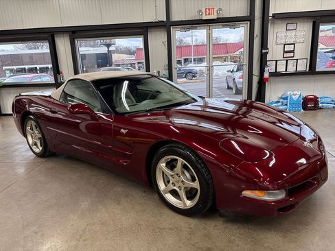 Used 2003 Chevrolet Corvette Convertible w/ Preferred Equipment Group1 image 20