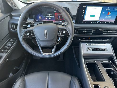 New 2026 Lincoln Aviator 2WD image 12