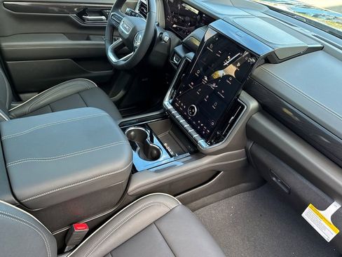 New 2026 GMC Yukon XL Elevation w/ Elevation Premium Package image 16