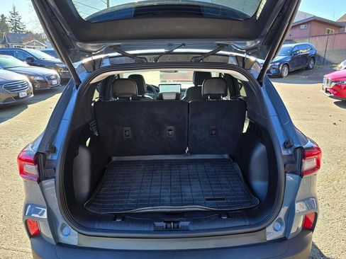 Used 2023 Ford Escape Platinum image 14