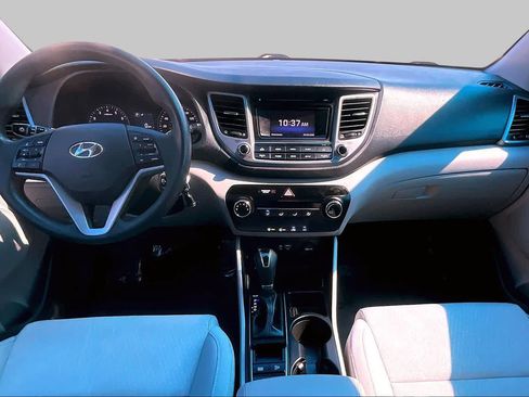 Used 2017 Hyundai Tucson SE AWD/4WD image 16