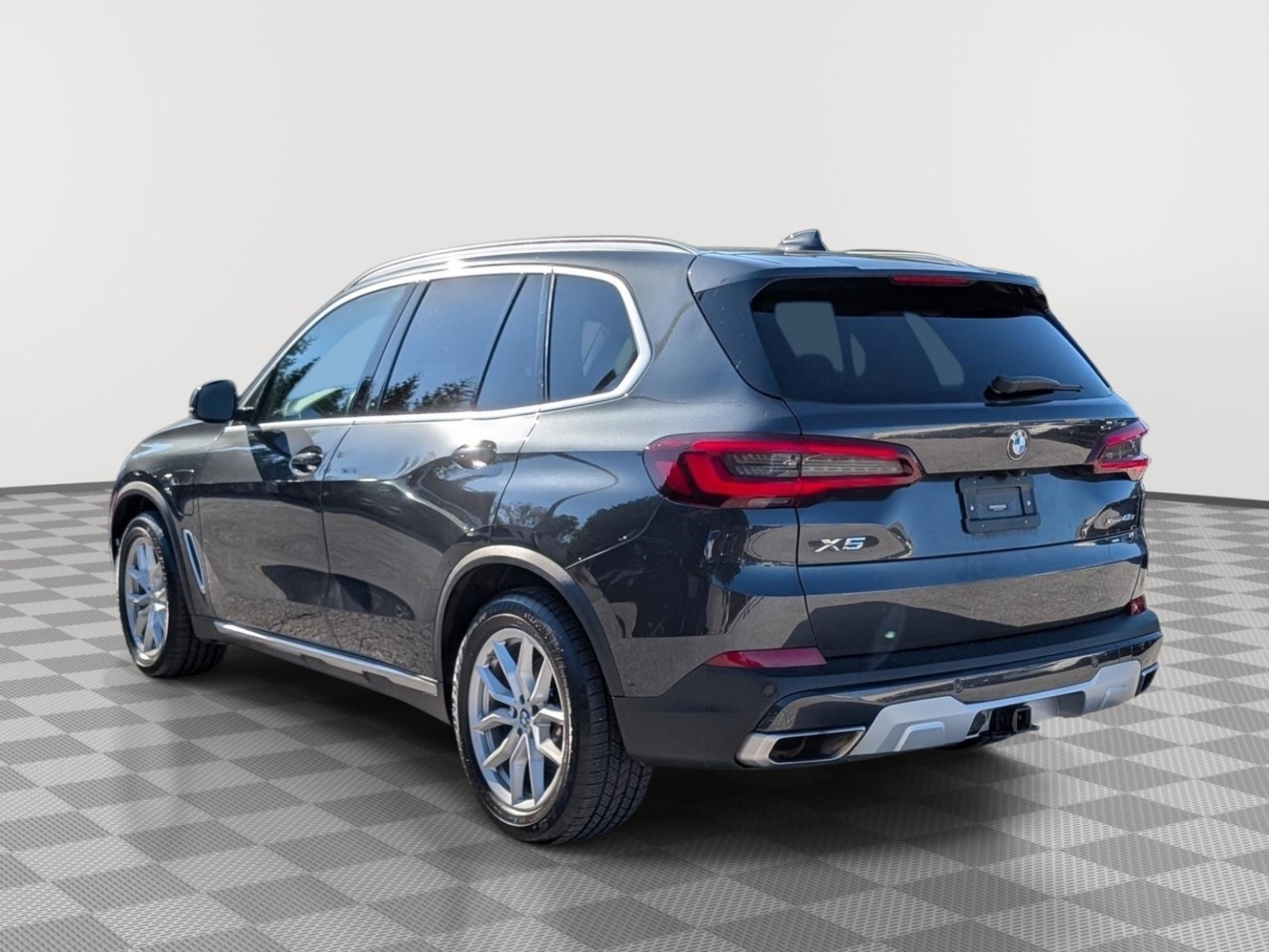 Used 2021 BMW X5 xDrive45e AWD/4WD image 3