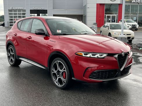 Used 2024 Alfa Romeo Tonale Speciale AWD/4WD image 1