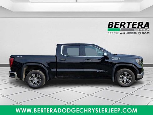Used 2026 GMC Sierra 1500 SLT AWD/4WD image 7