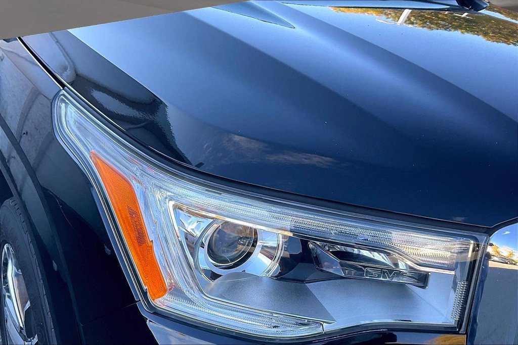 Used 2019 GMC Acadia Denali w/ Technology Package AWD/4WD image 34