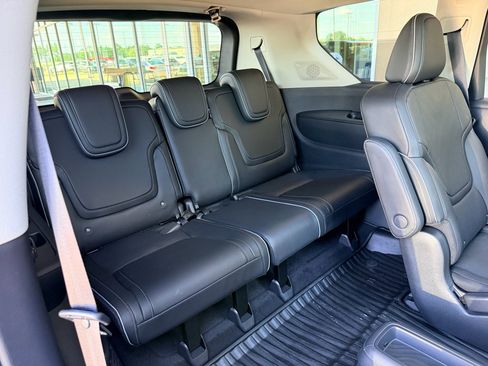 Used 2025 INFINITI QX80 Luxe RWD image 32