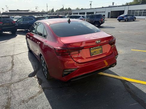 Used 2019 Kia Forte LXS FWD image 4