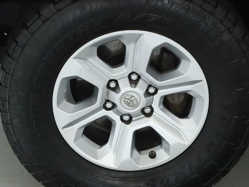 Used 2019 Toyota 4Runner SR5 Premium AWD/4WD image 41
