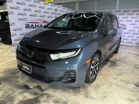 Used 2025 Honda Odyssey EX-L image 3