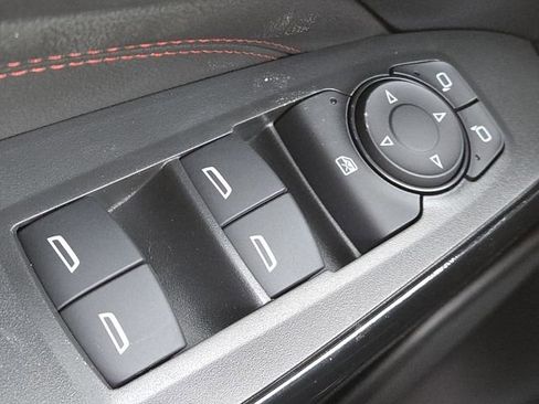 New 2026 Chevrolet Trax RS w/ Sunroof Package image 19